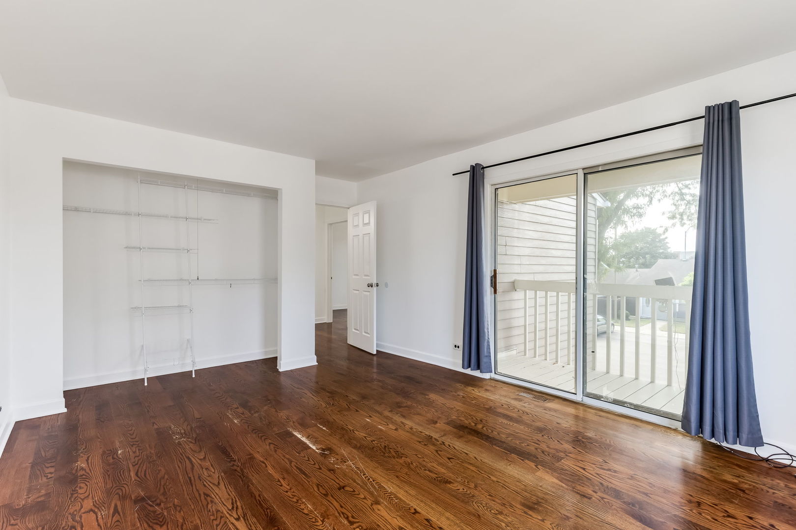 14 FERNWOOD Drive #B, Bolingbrook, IL 60440