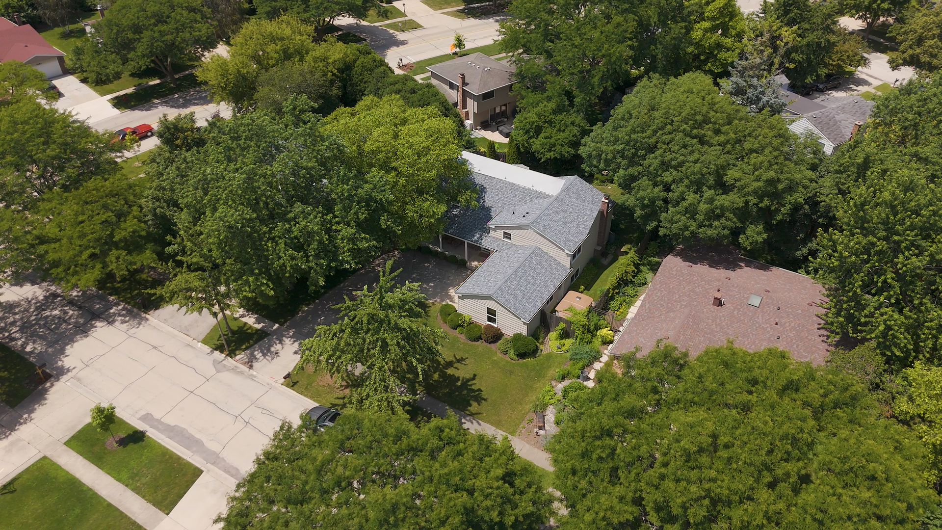 280 Cypress Lane, Libertyville, IL 60048