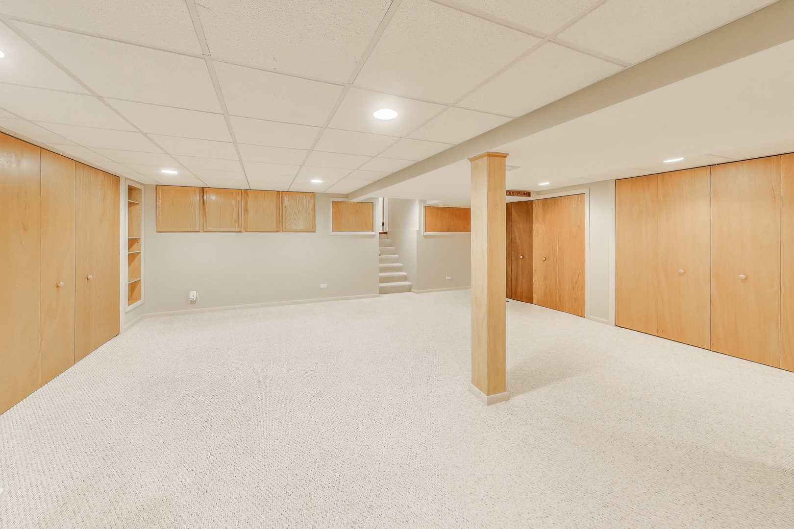 280 Cypress Lane, Libertyville, IL 60048