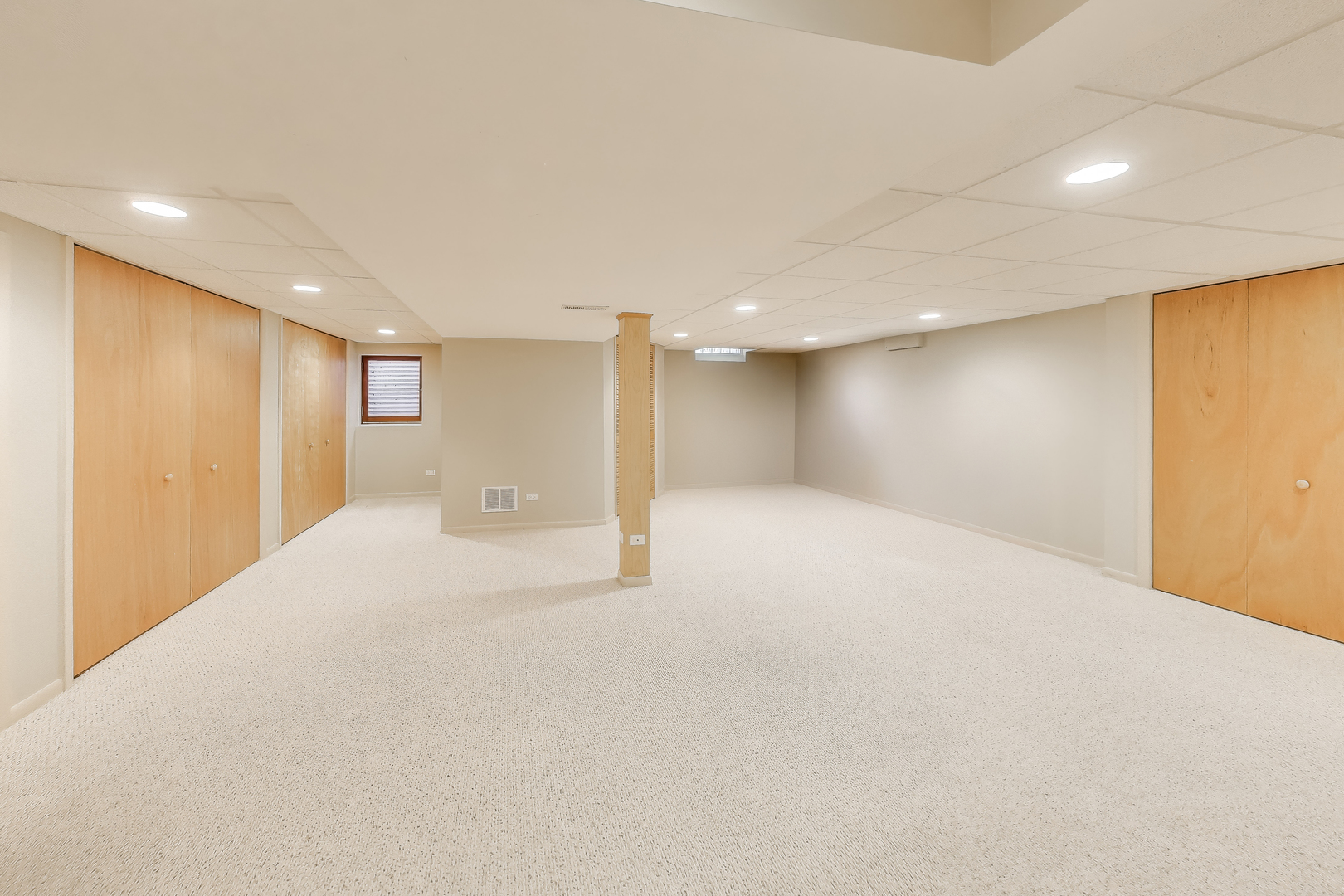 280 Cypress Lane, Libertyville, IL 60048