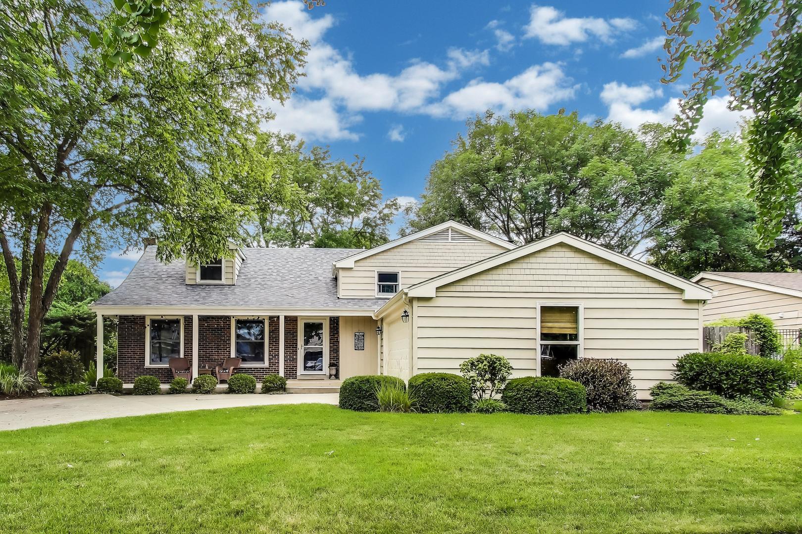 280 Cypress Lane, Libertyville, IL 60048