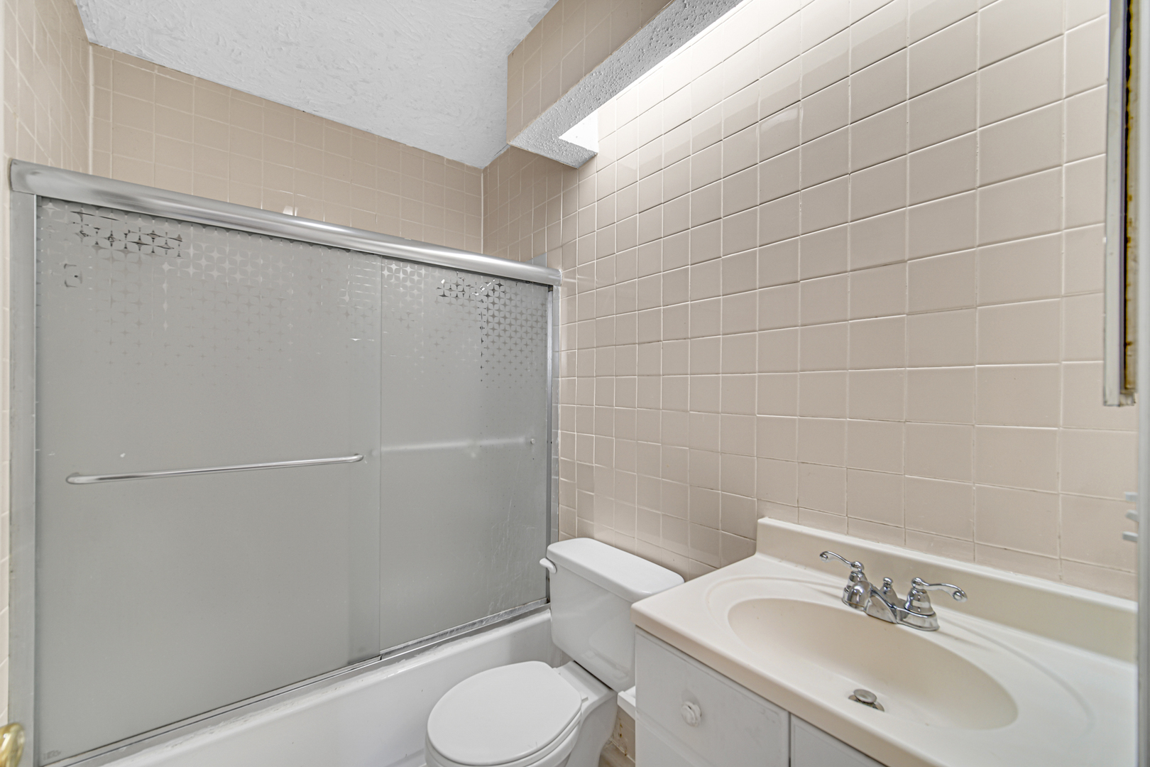 1791 McCormick Lane, Hanover Park, IL 60133