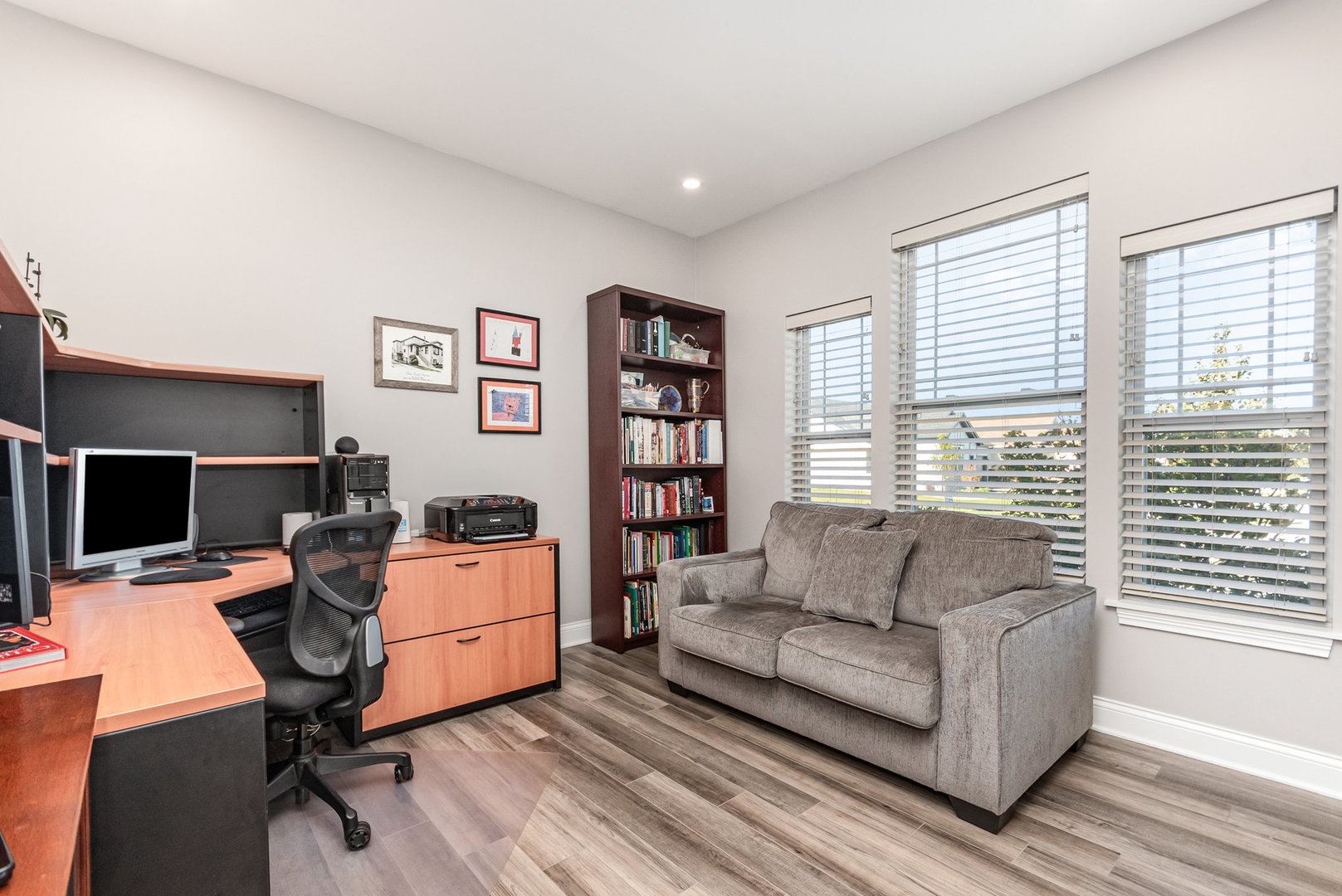 531 W Meadowdale Circle, Hampshire, IL 60140