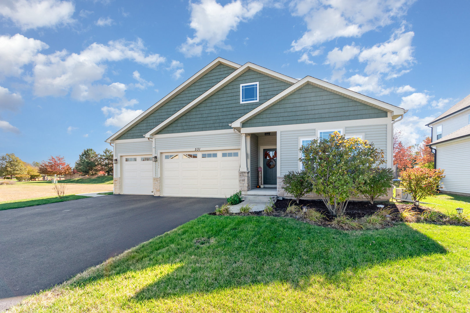 531 W Meadowdale Circle, Hampshire, IL 60140