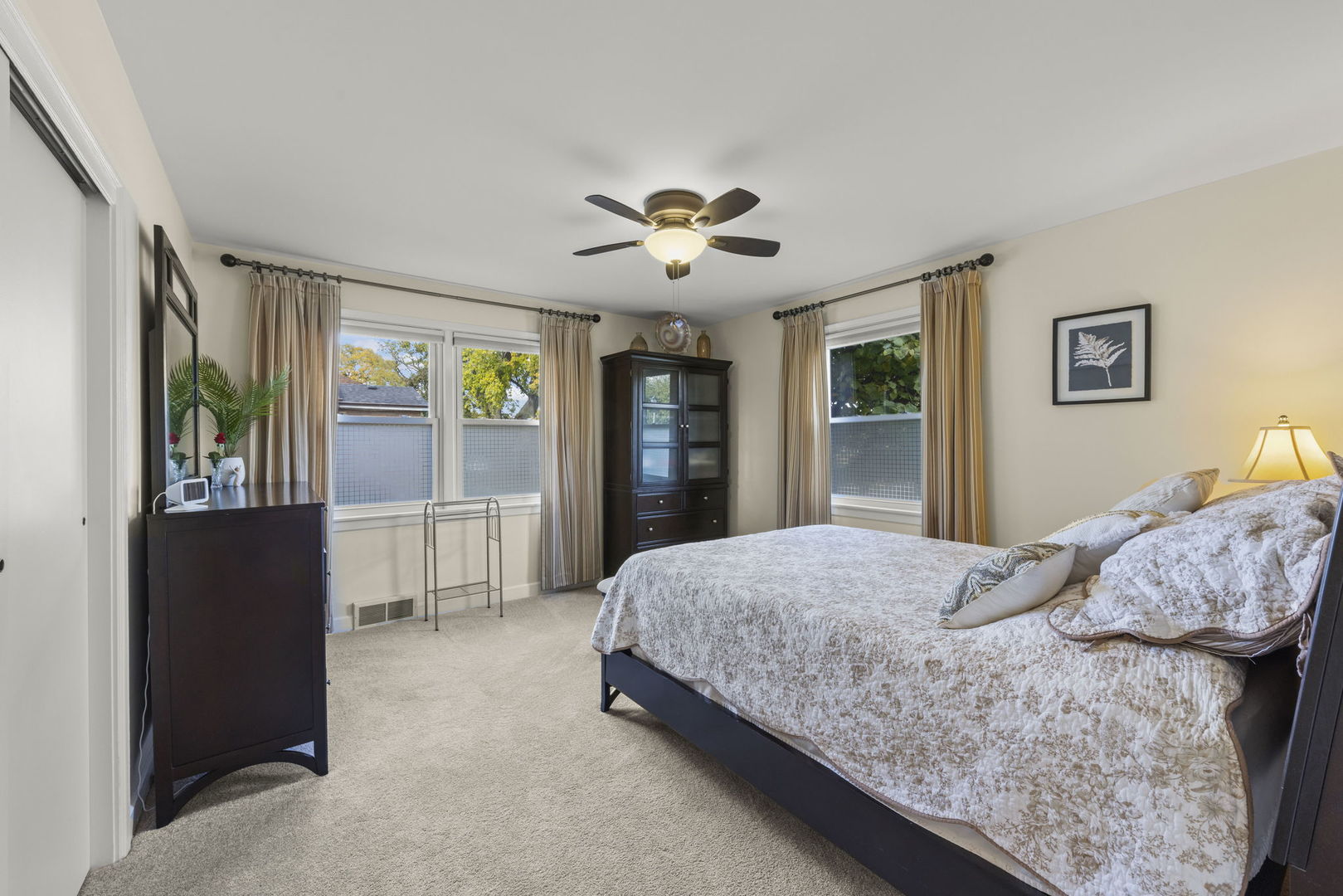 7000 27th Street, Berwyn, IL 60402