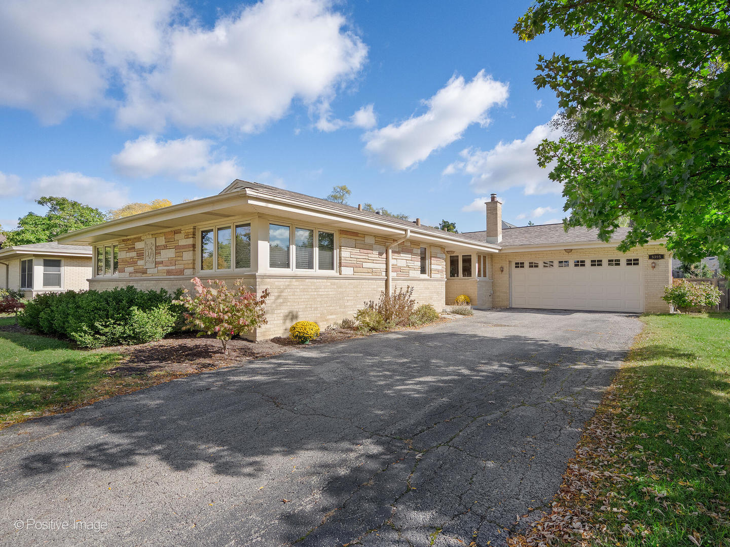 5305 Howard Avenue, Western Springs, IL 60558