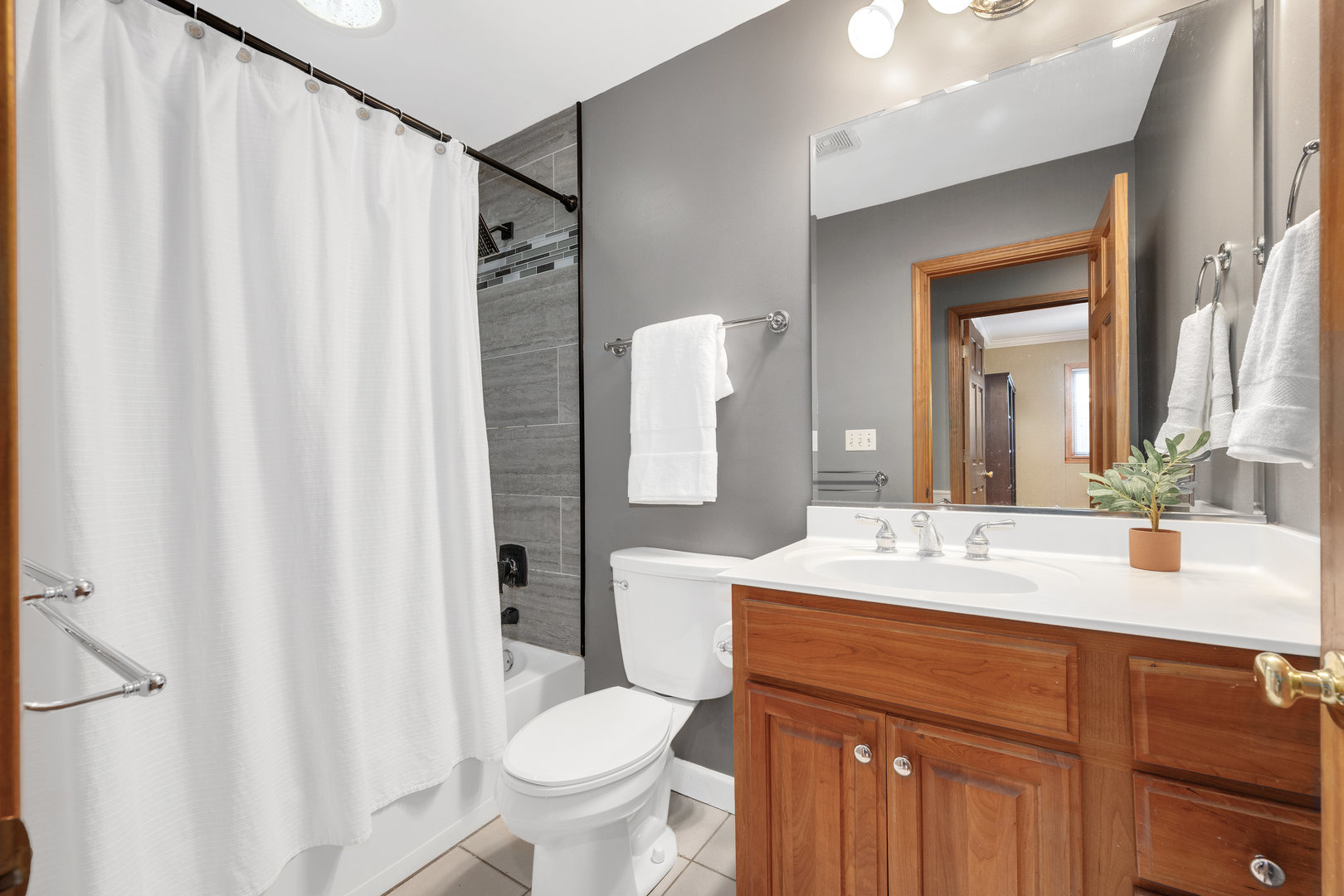 5305 Howard Avenue, Western Springs, IL 60558