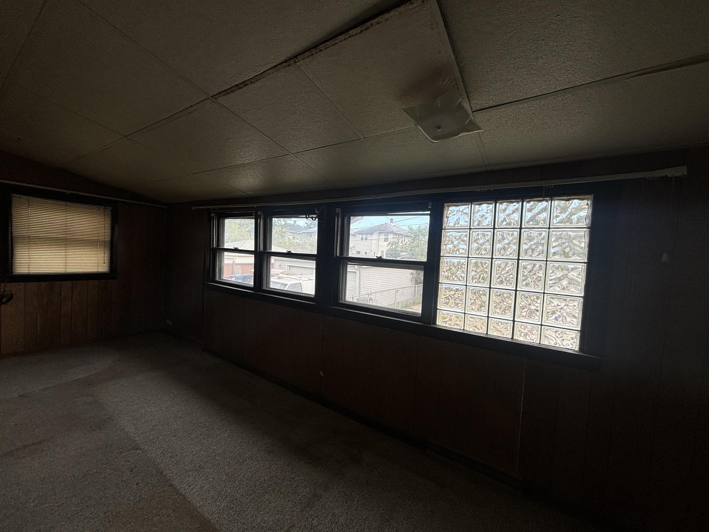 643 S 19th Avenue, Maywood, IL 60153