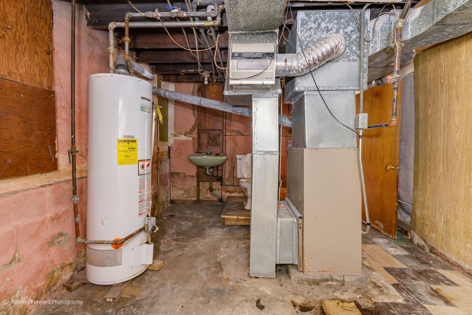 643 S 19th Avenue, Maywood, IL 60153