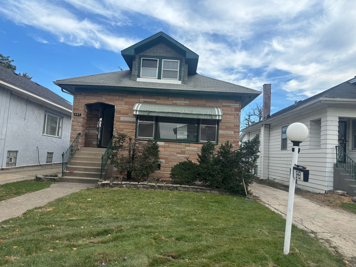 643 S 19th Avenue, Maywood, IL 60153