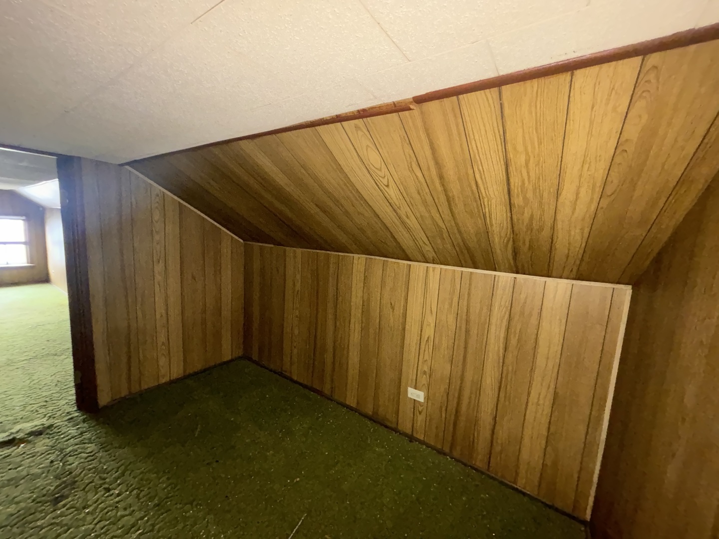 643 S 19th Avenue, Maywood, IL 60153