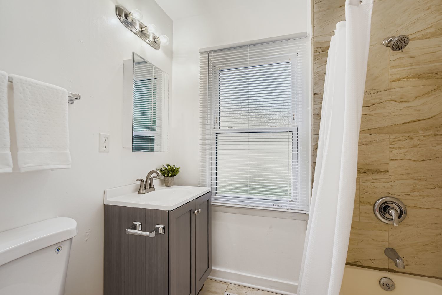 509 ELDER Lane, Glenview, IL 60025