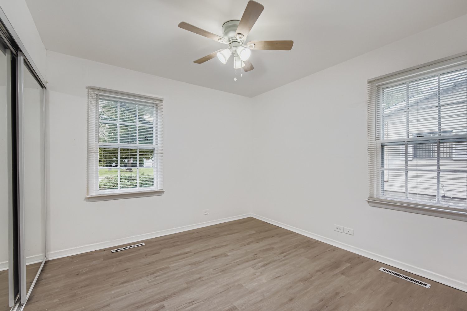 509 ELDER Lane, Glenview, IL 60025