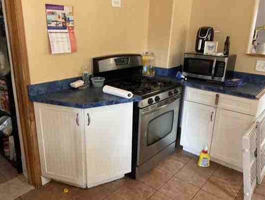 2913 E 97th Street, Chicago, IL 60617