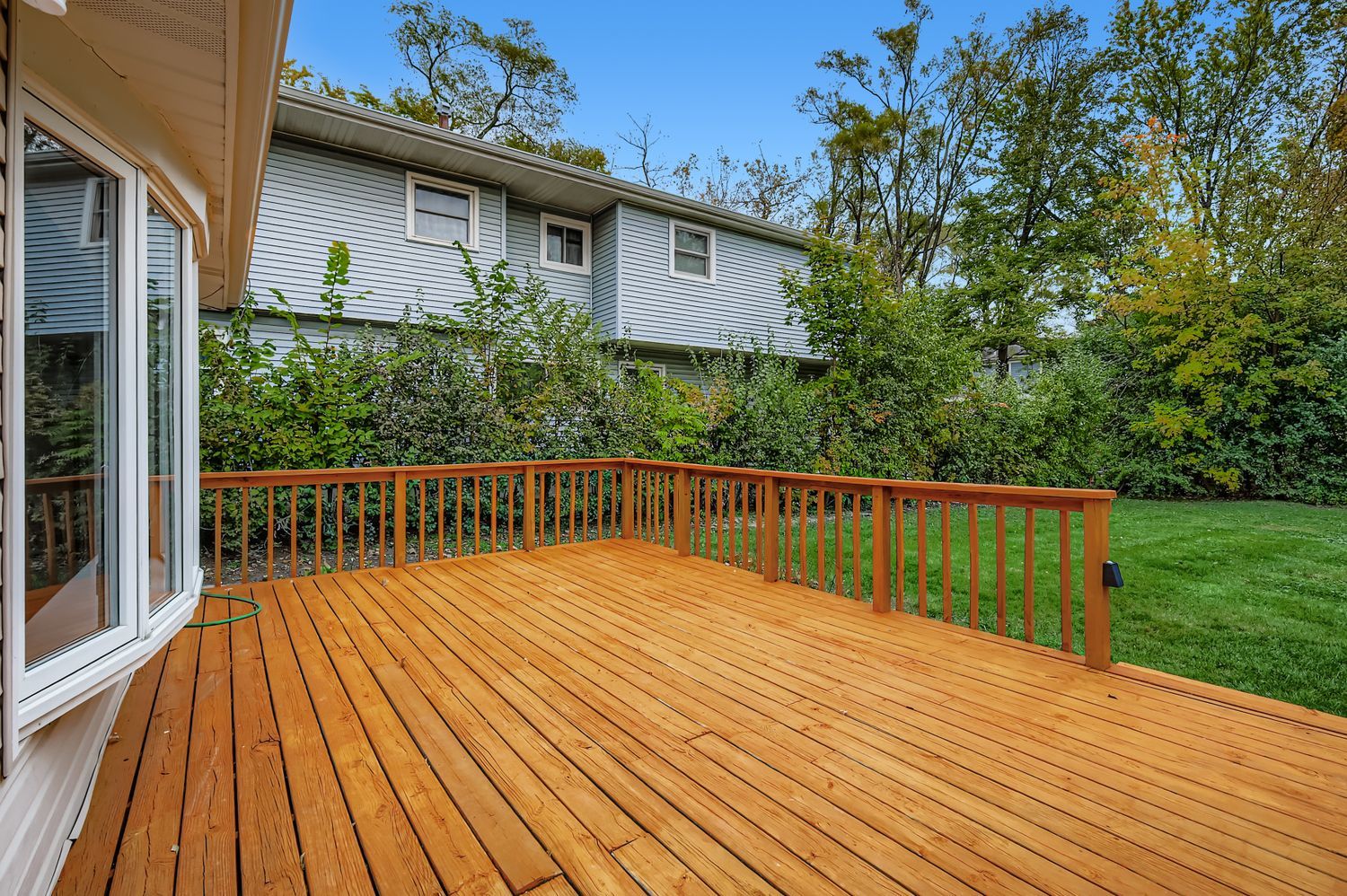 115 W HELEN Road, Palatine, IL 60067