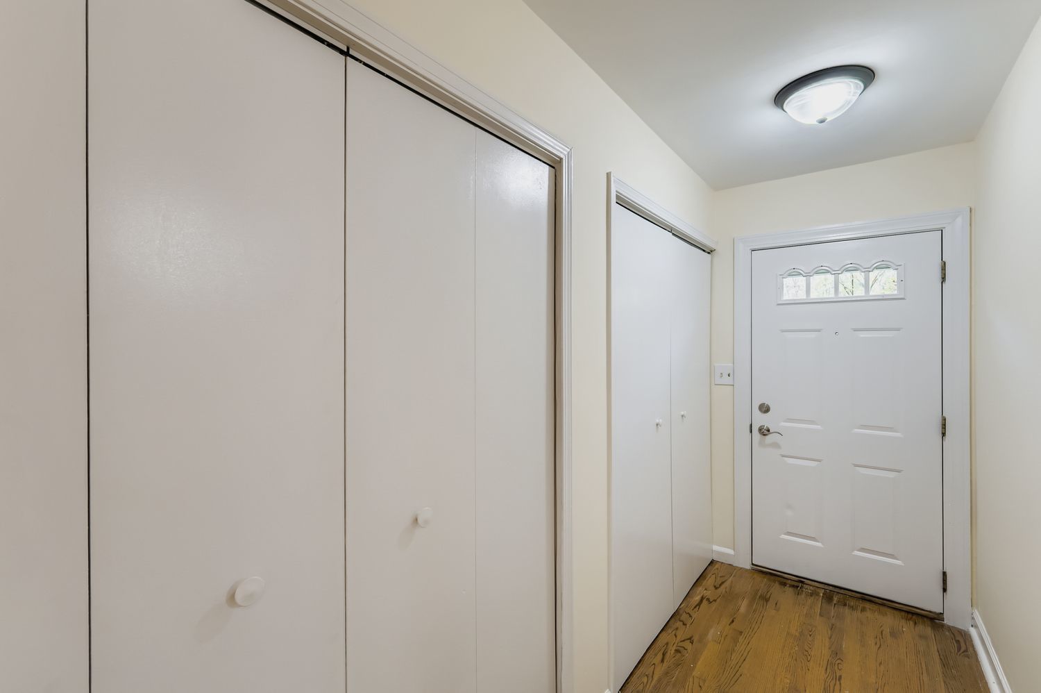 115 W HELEN Road, Palatine, IL 60067