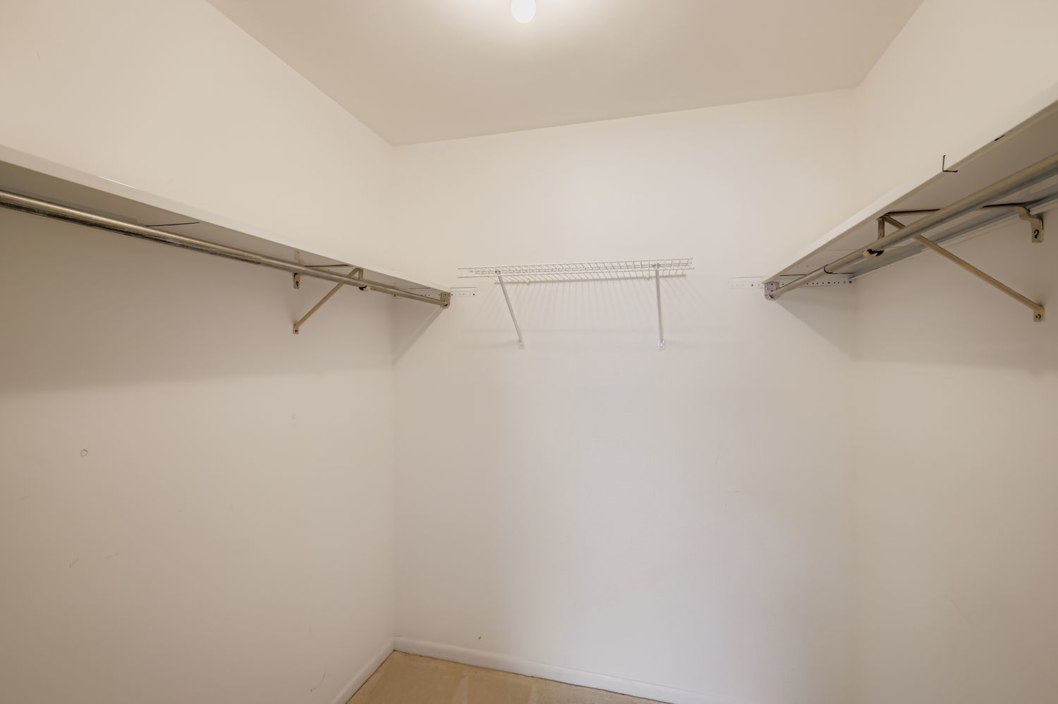 707 W Central Road #A6, Mount Prospect, IL 60056