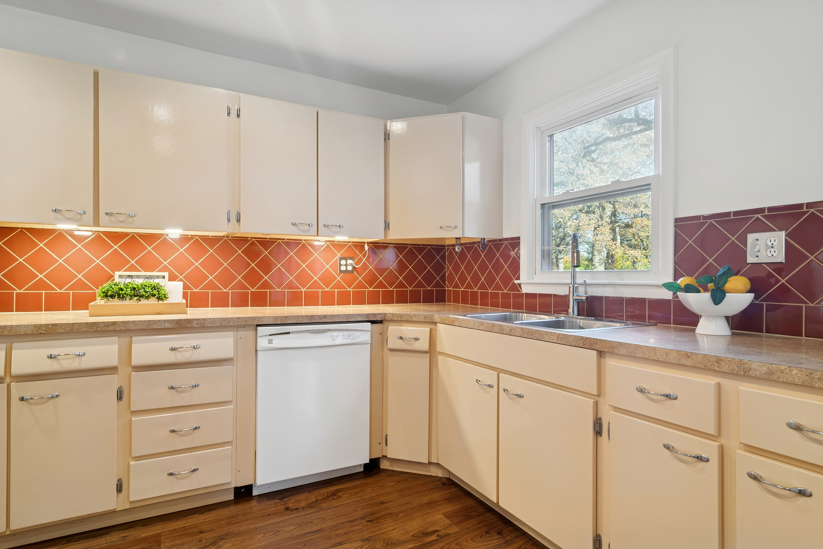 36 Crestview Terrace, Buffalo Grove, IL 60089