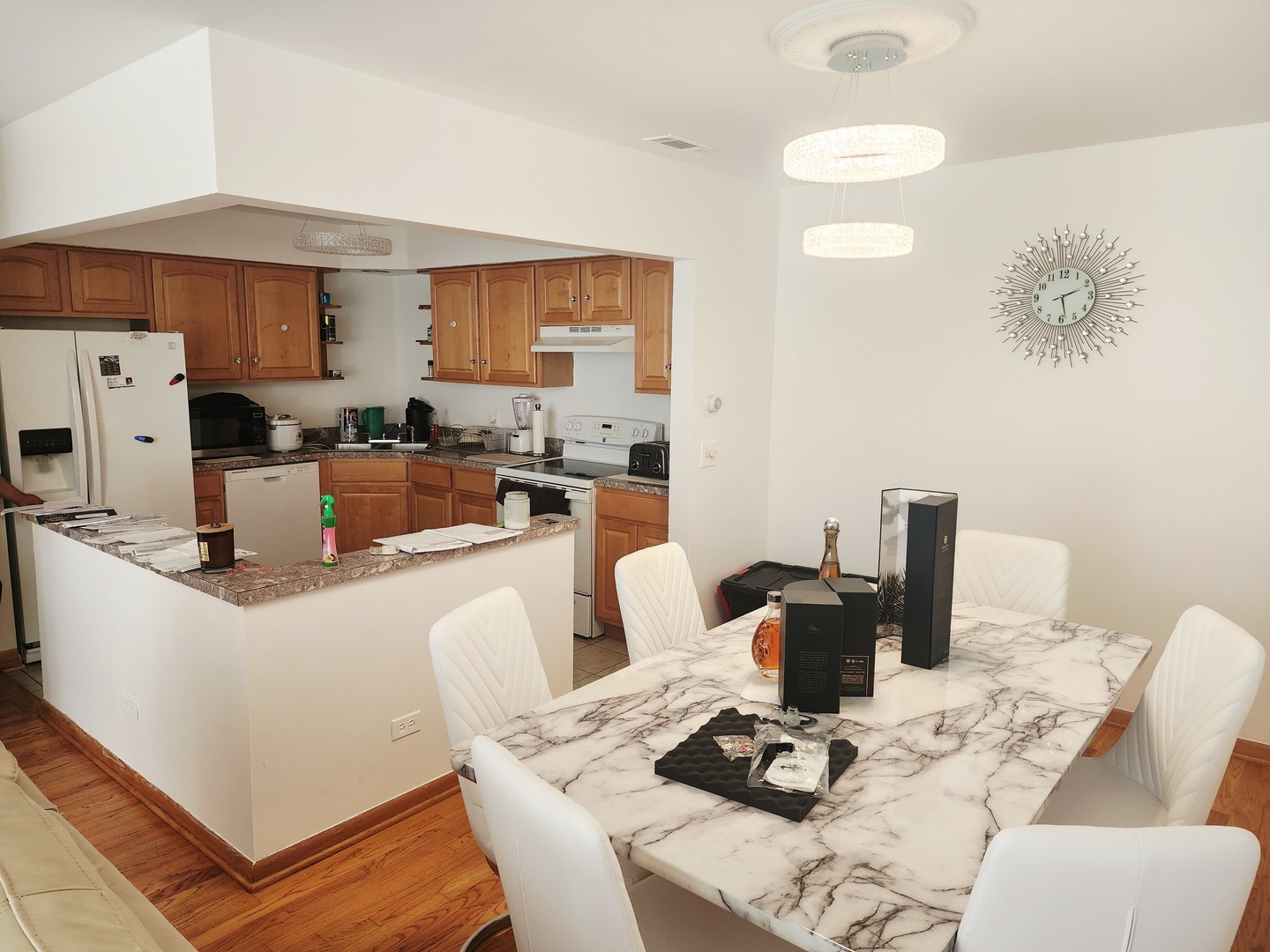 1026 Castilian Court #113, Glenview, IL 60025