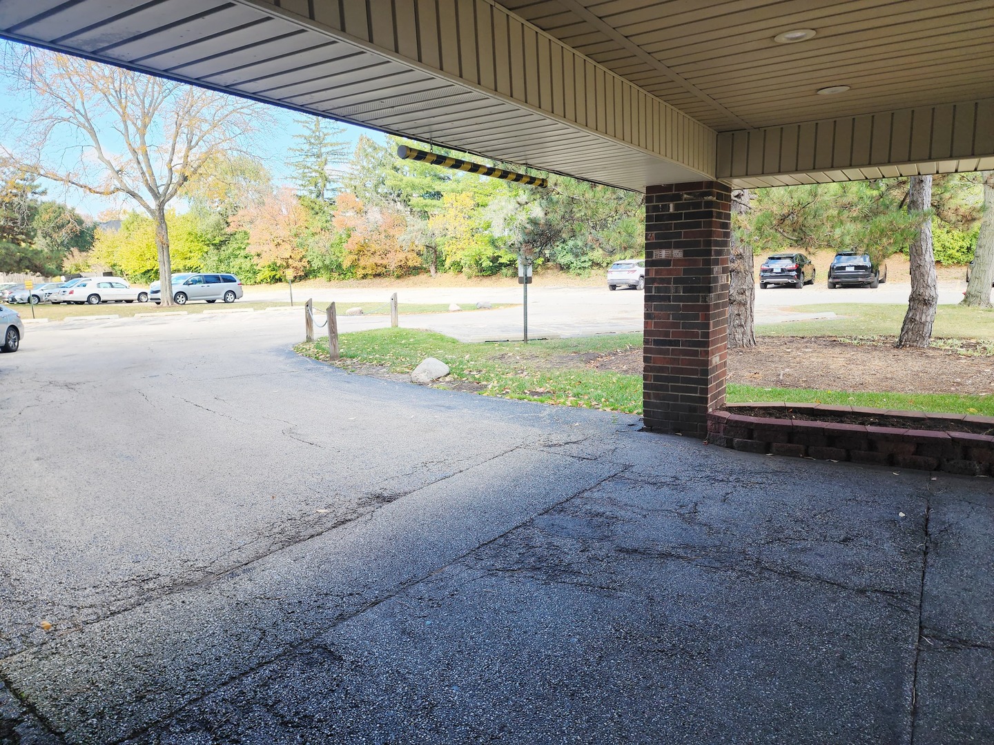 1026 Castilian Court #113, Glenview, IL 60025