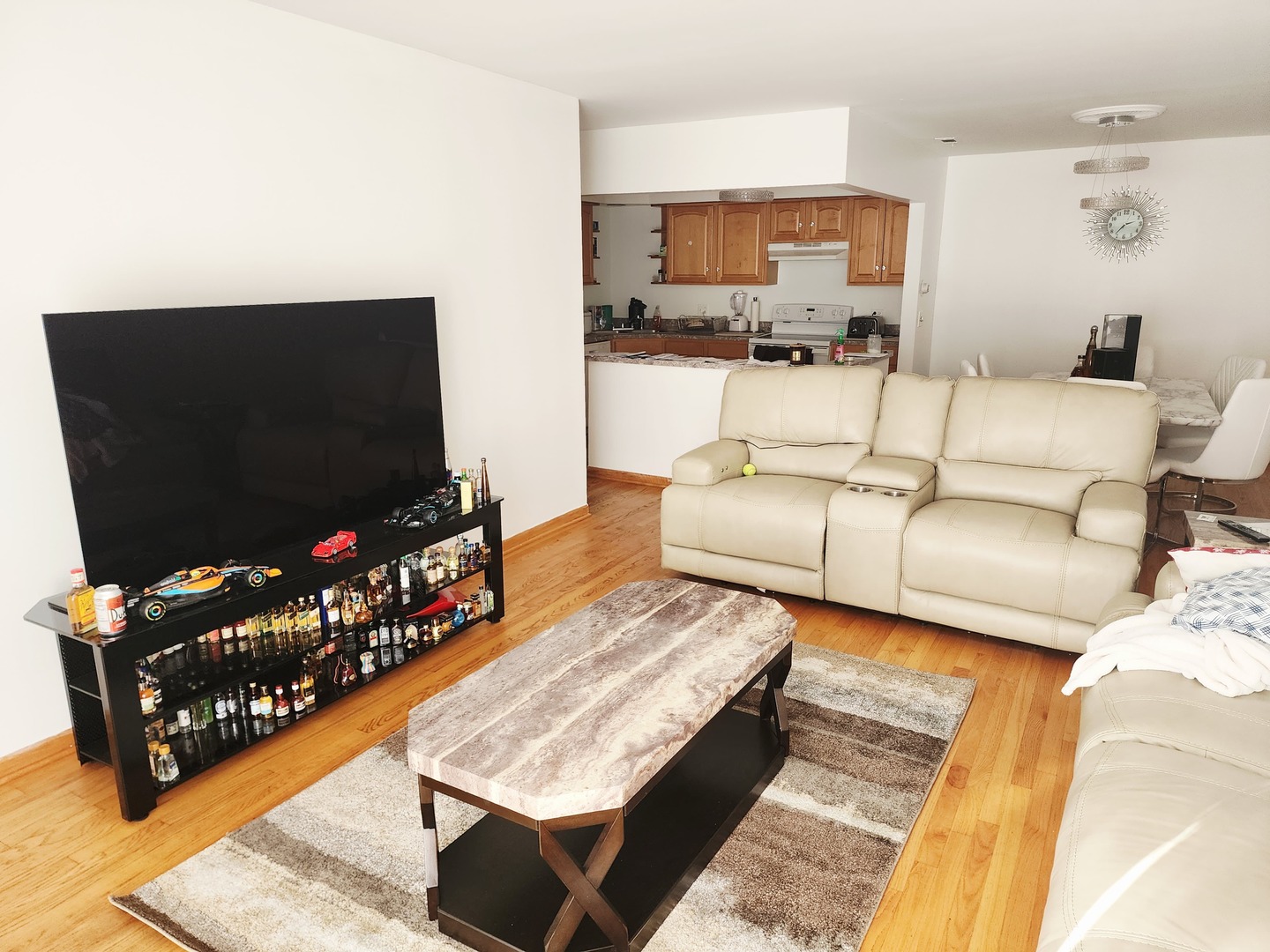 1026 Castilian Court #113, Glenview, IL 60025