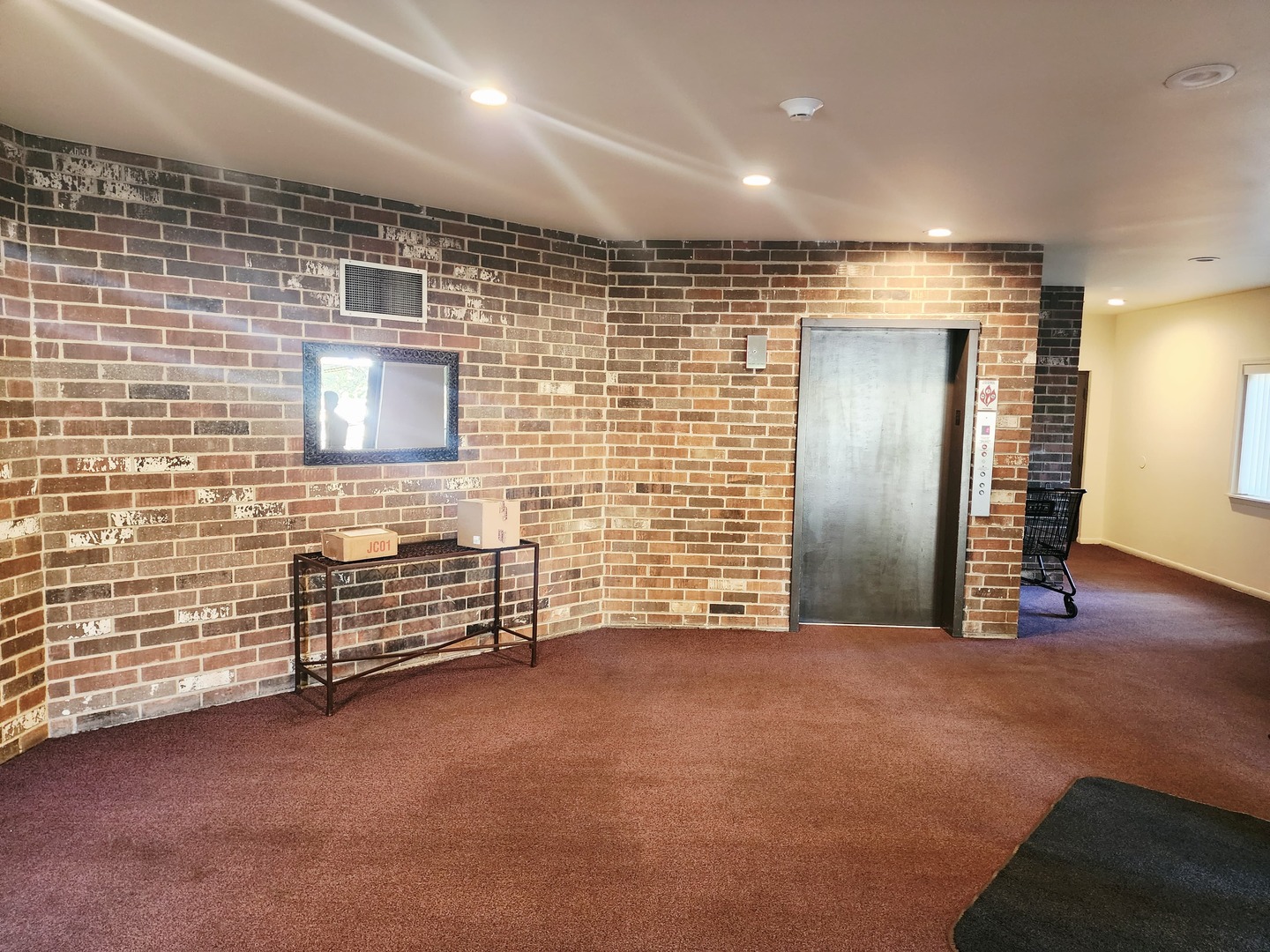 1026 Castilian Court #113, Glenview, IL 60025