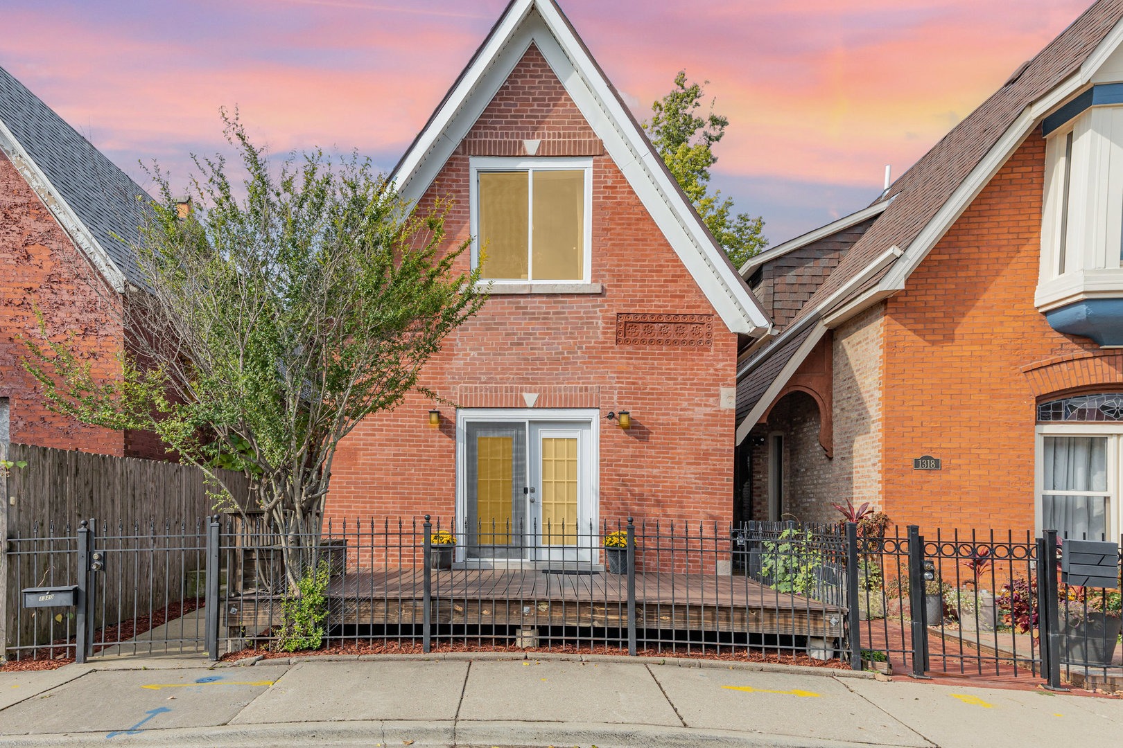 1320 S Heath Avenue, Chicago, IL 60608