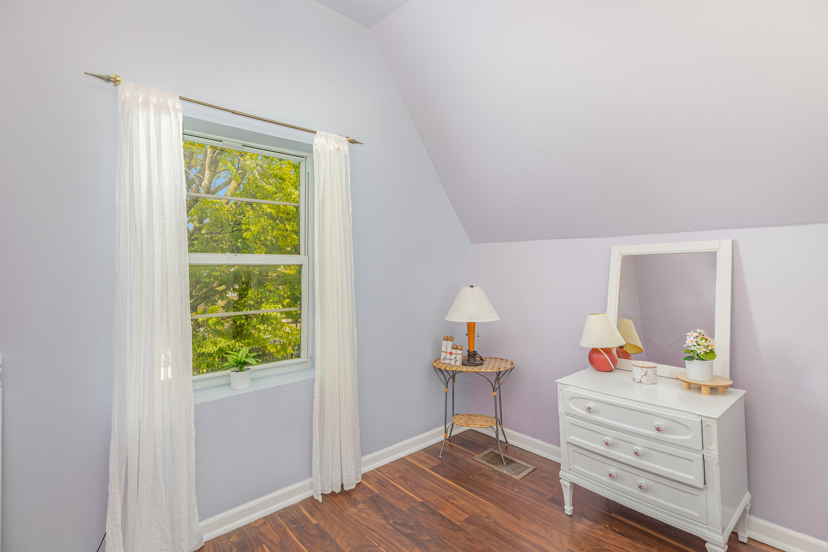 1320 S Heath Avenue, Chicago, IL 60608