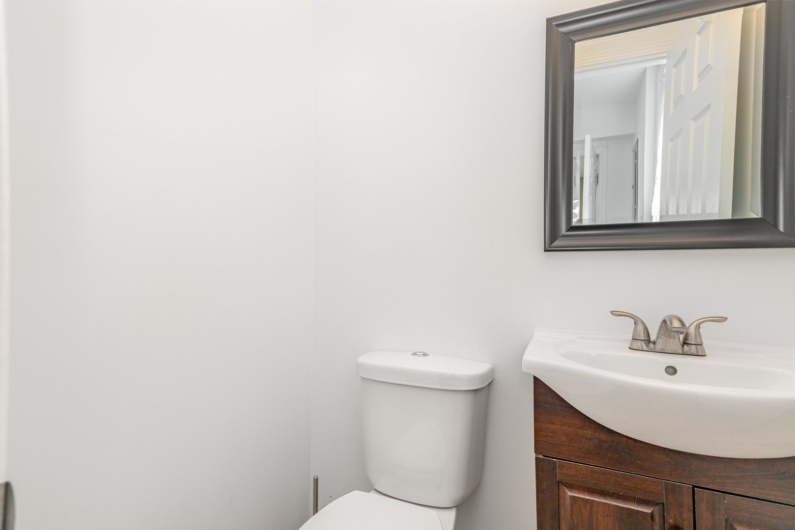 1320 S Heath Avenue, Chicago, IL 60608