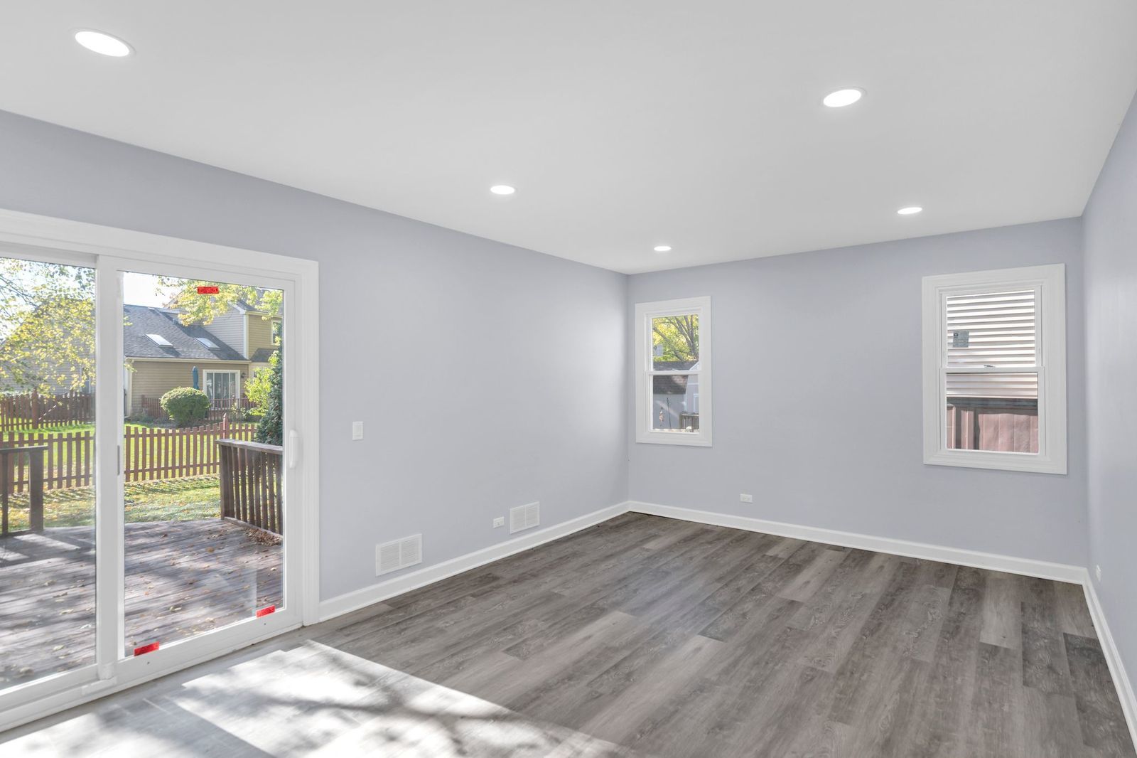 27W125 CHESTNUT Lane, Winfield, IL 60190