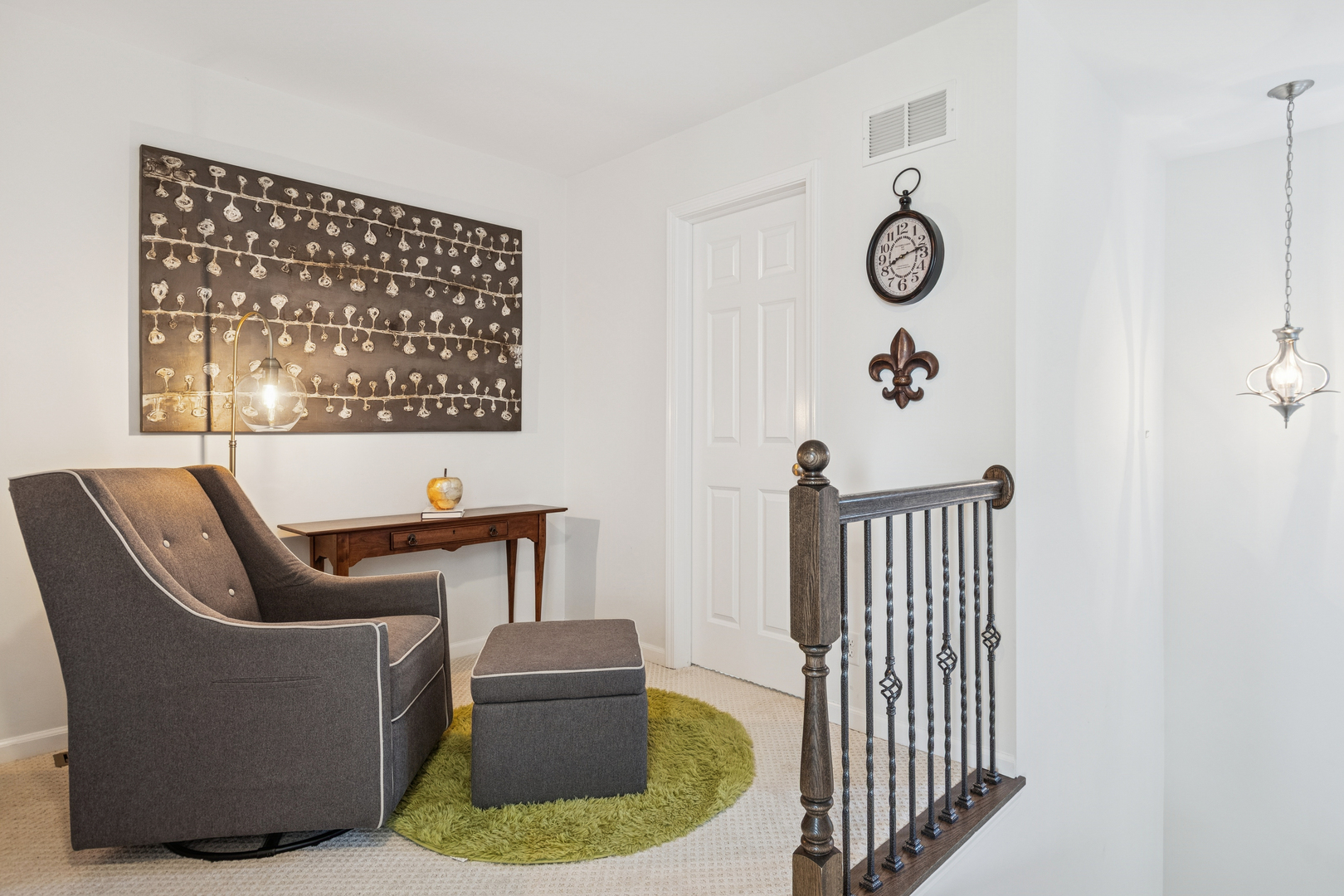 34W685 Roosevelt Avenue #B, St. Charles, IL 60174