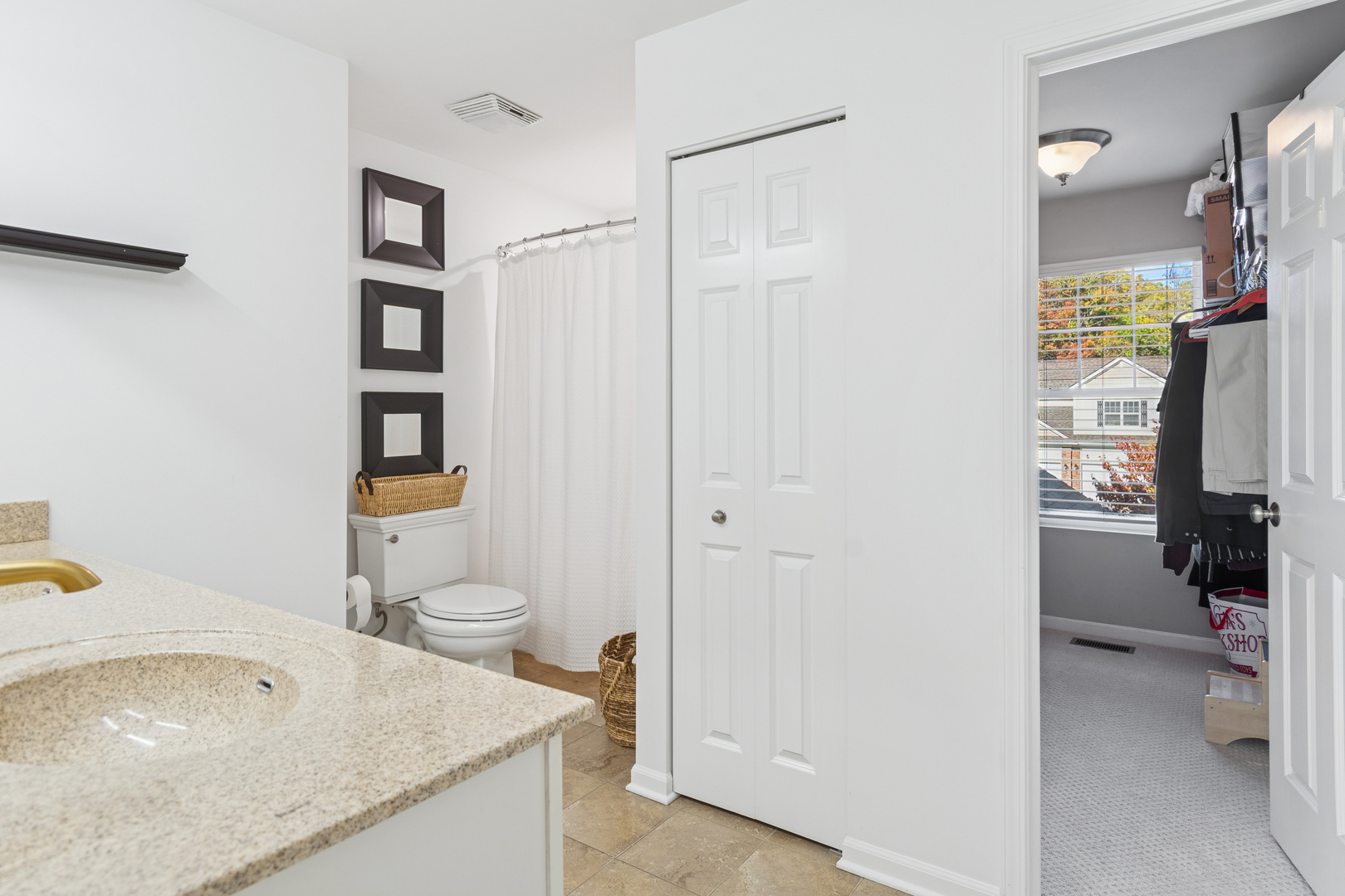 34W685 Roosevelt Avenue #B, St. Charles, IL 60174