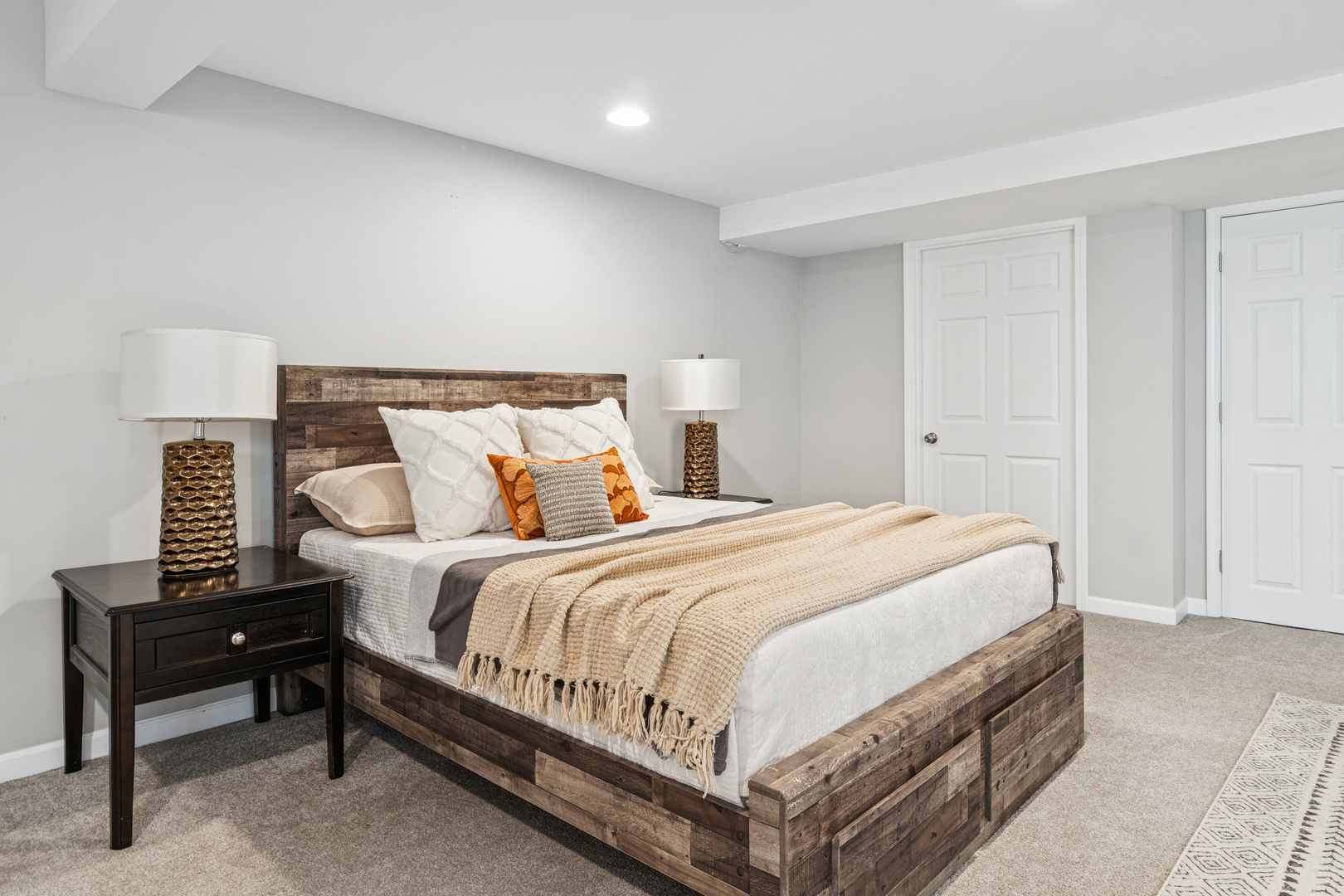 34W685 Roosevelt Avenue #B, St. Charles, IL 60174