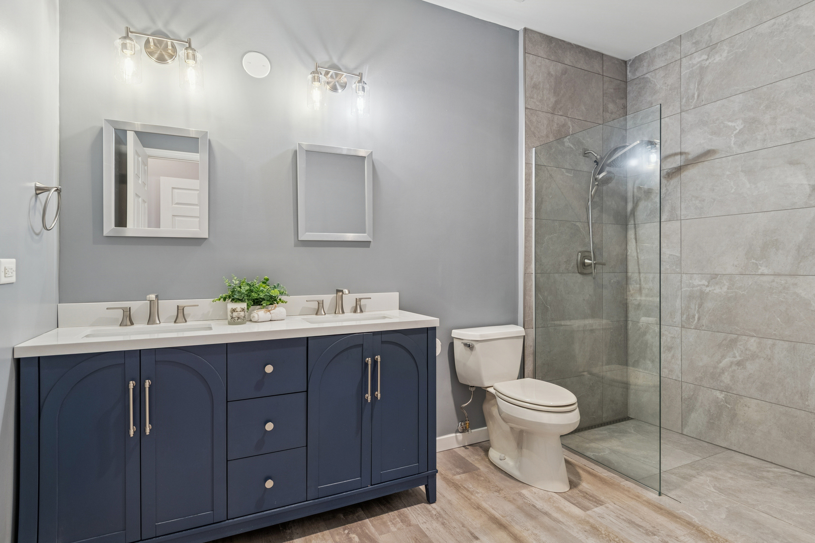 Naperville, IL 60564