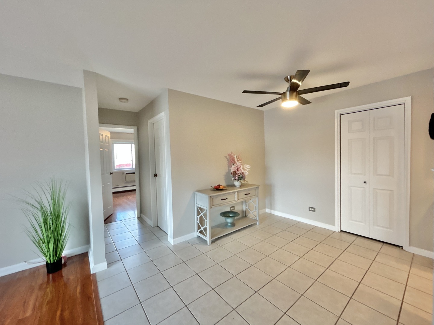 12817 CARRIAGE Lane #5, Crestwood, IL 60418