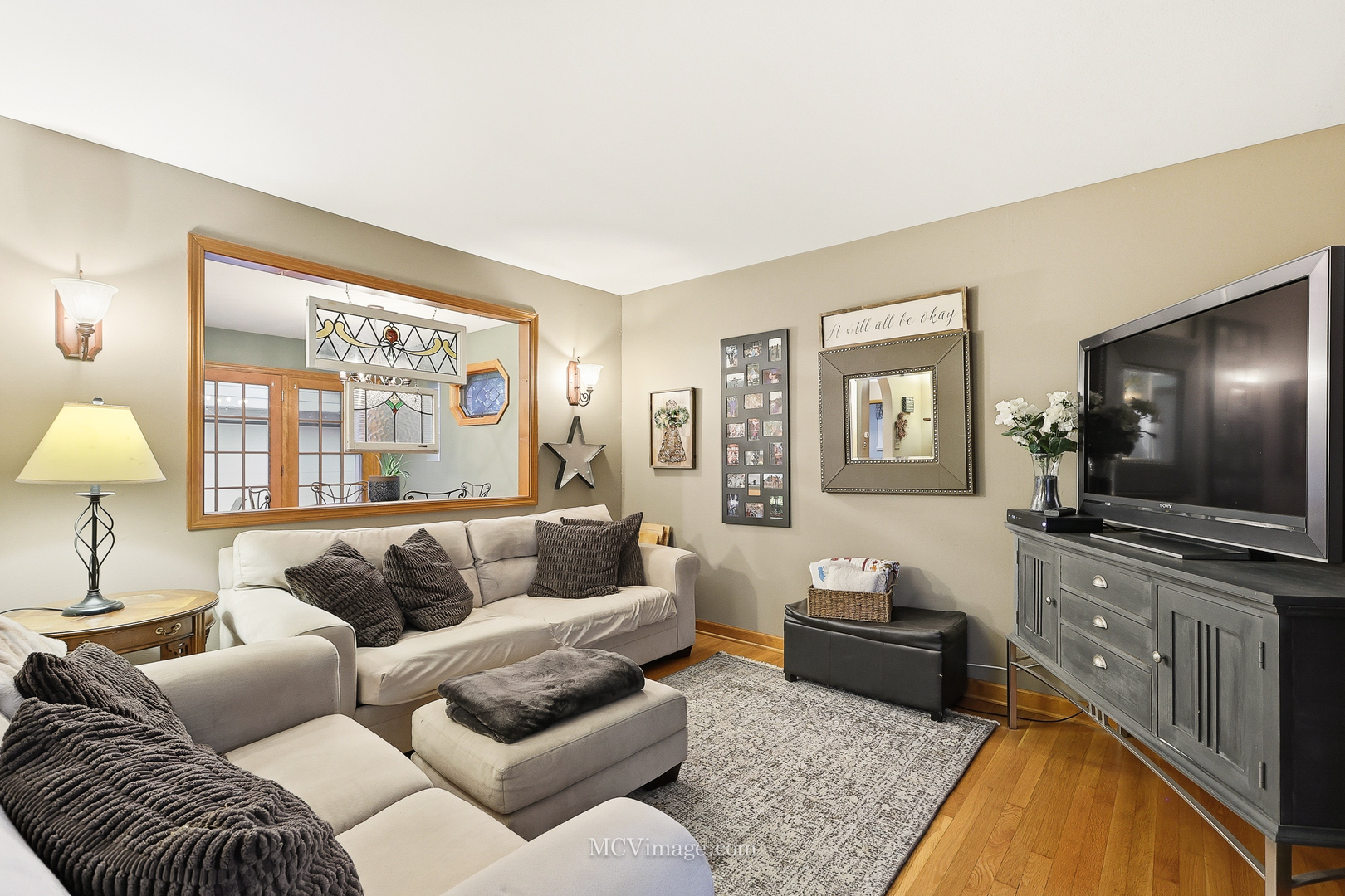 13125 E Playfield Drive, Crestwood, IL 60418