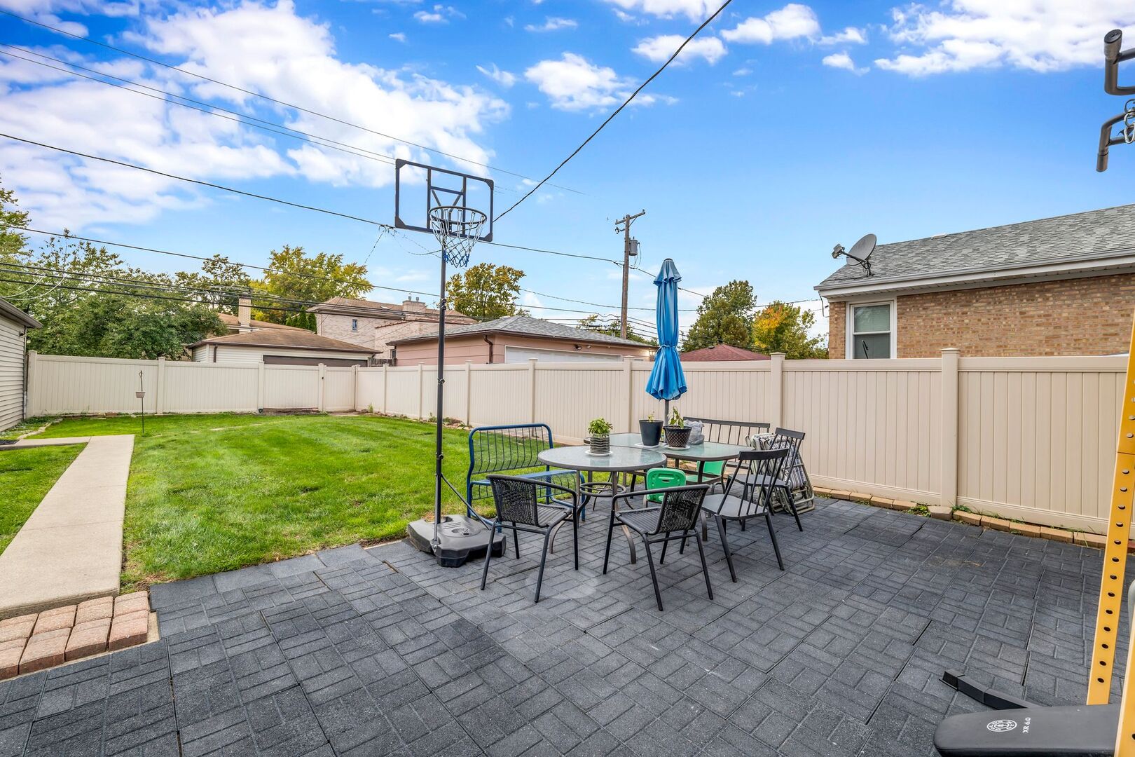 7424 Crawford Avenue, Skokie, IL 60076