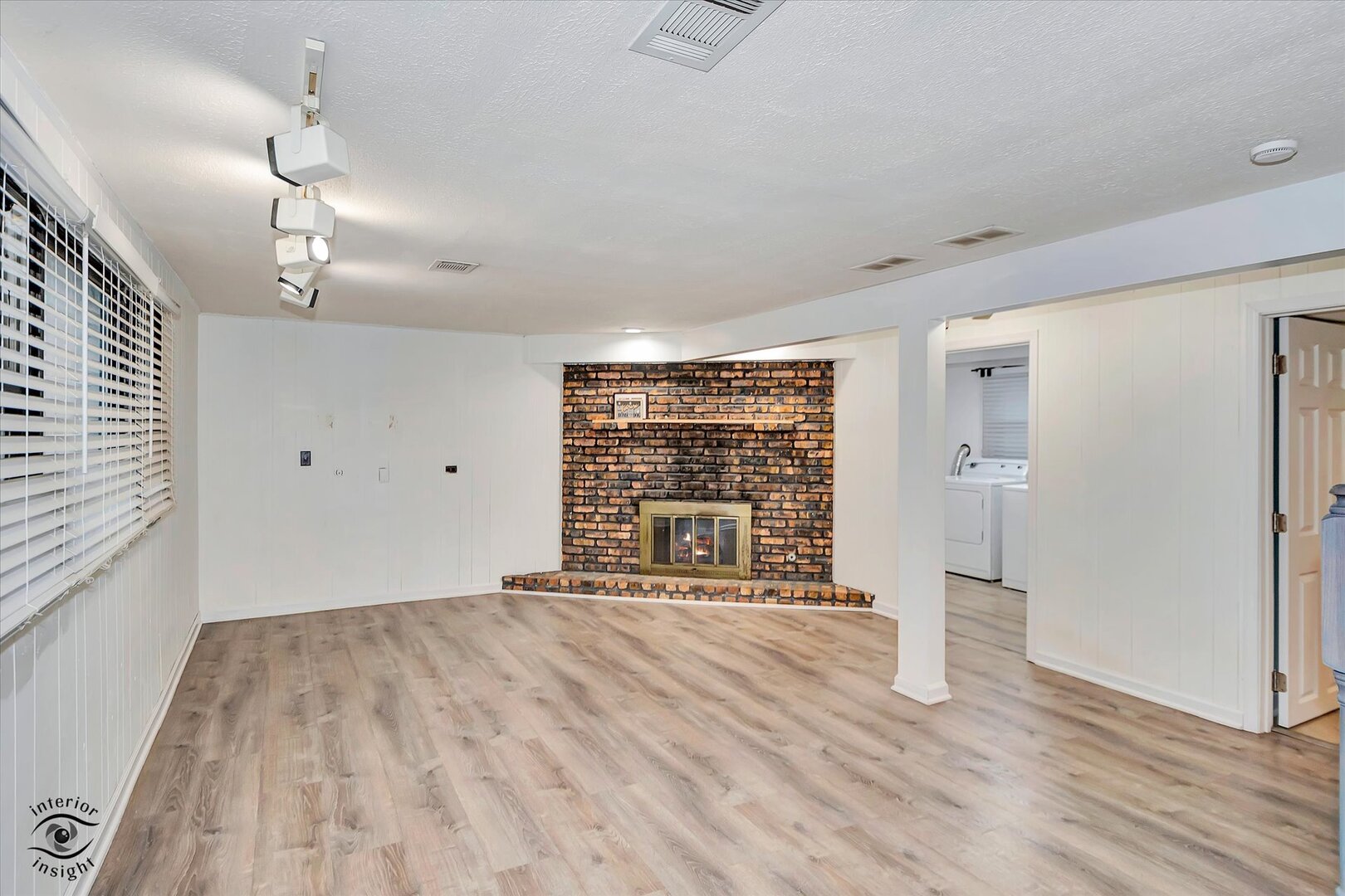 4450 W 150th Street, Midlothian, IL 60445