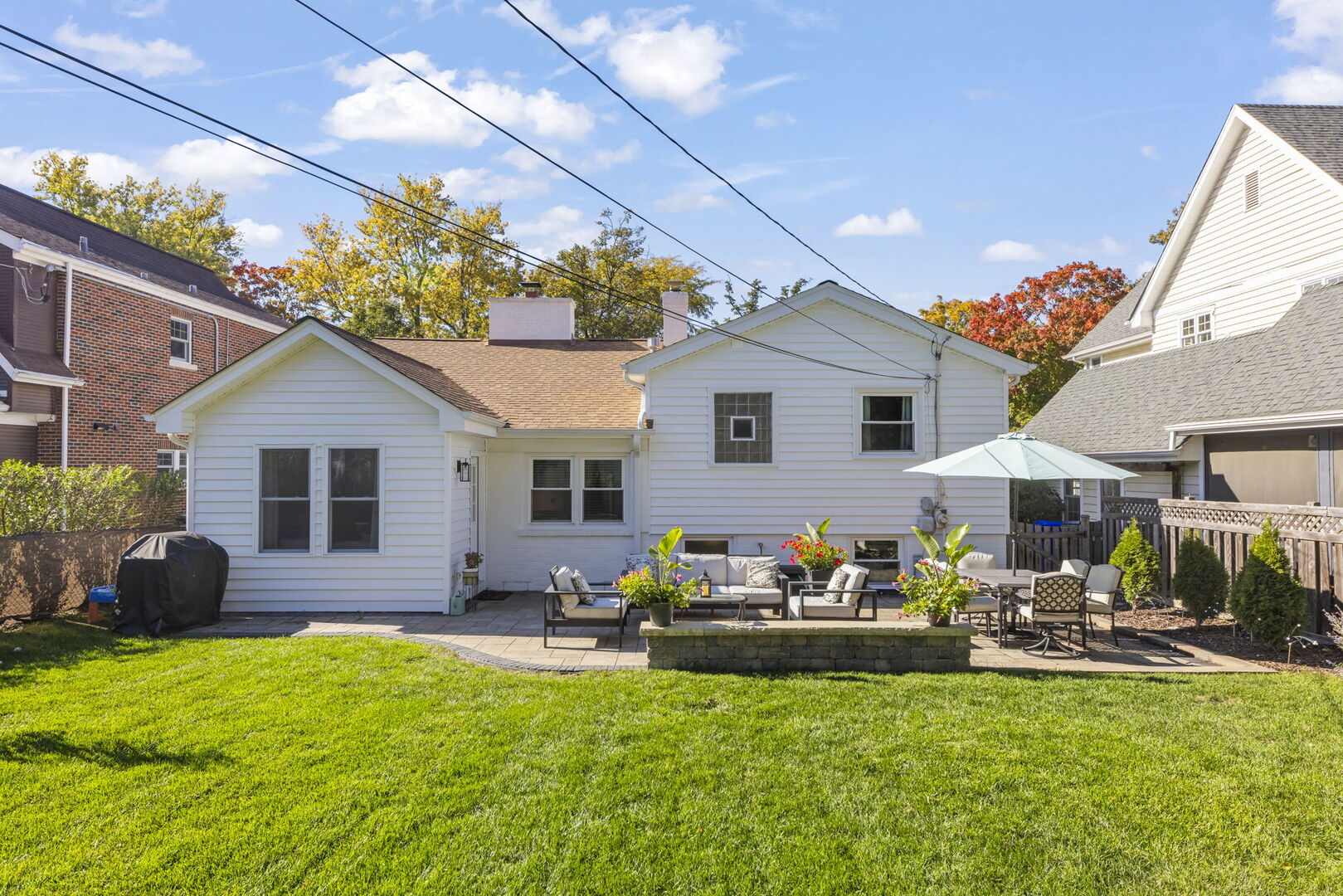 211 Crest Road, Glen Ellyn, IL 60137