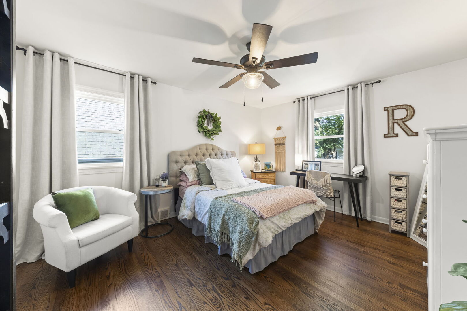 211 Crest Road, Glen Ellyn, IL 60137