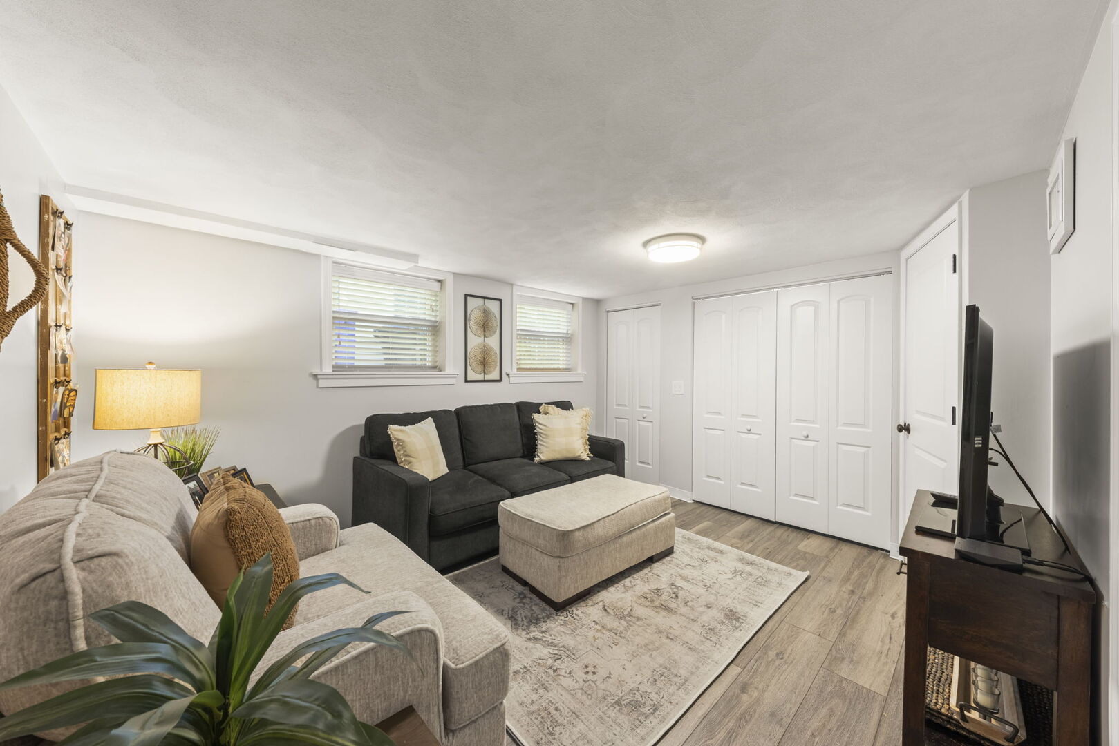 211 Crest Road, Glen Ellyn, IL 60137