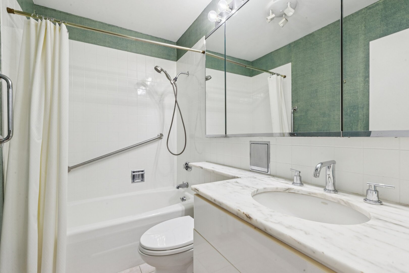 1212 N Lake Shore Drive #10CS, Chicago, IL 60610