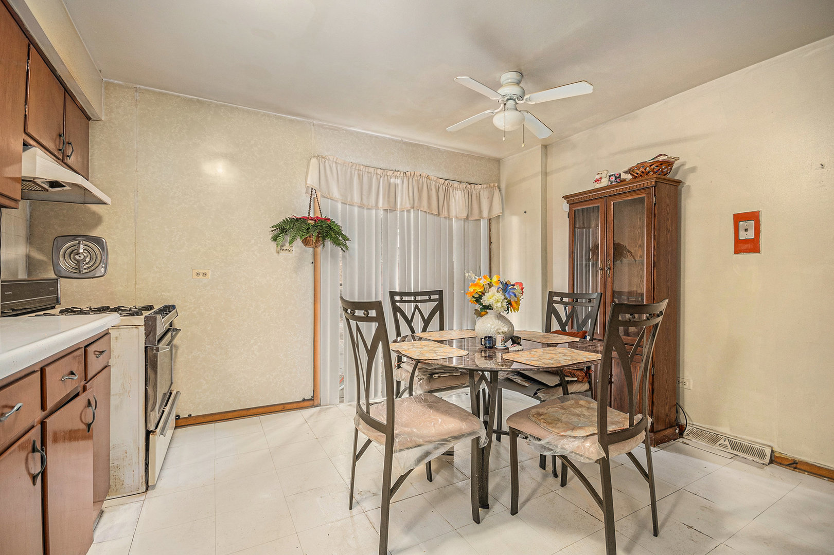 936 E 84th Place #A, Chicago, IL 60619