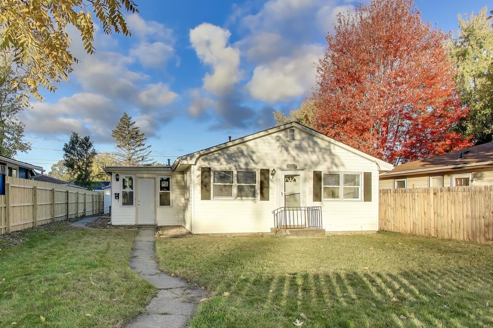 2524 Gilboa Avenue, Zion, IL 60099