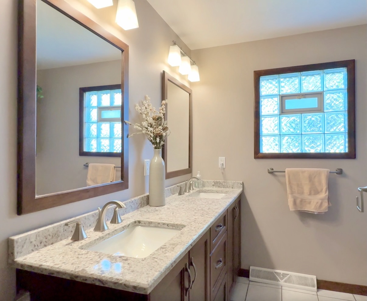 121 Kimber Drive, New Lenox, IL 60451