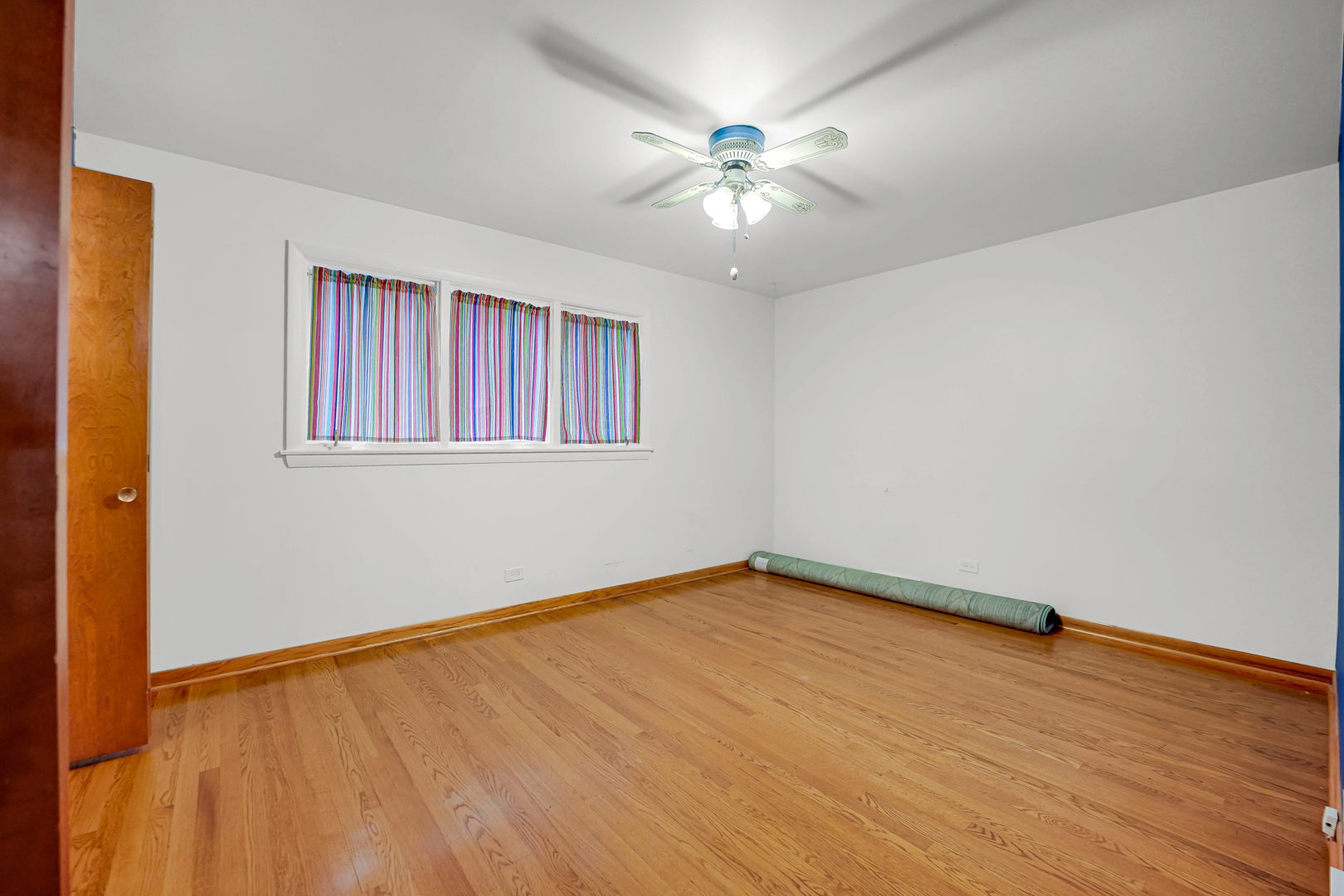 404 N Illinois Avenue, Glenwood, IL 60425