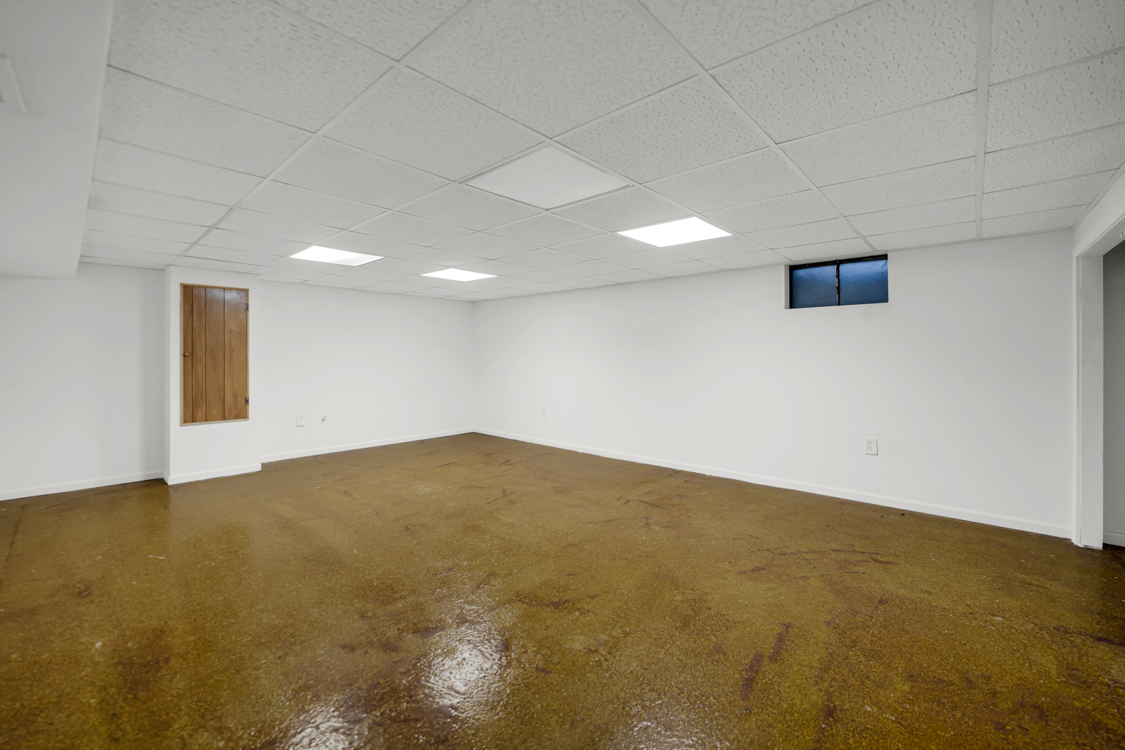 404 N Illinois Avenue, Glenwood, IL 60425