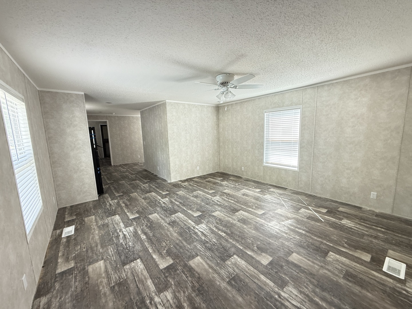 1712 S Dixie Highway #213, Crete, IL 60417