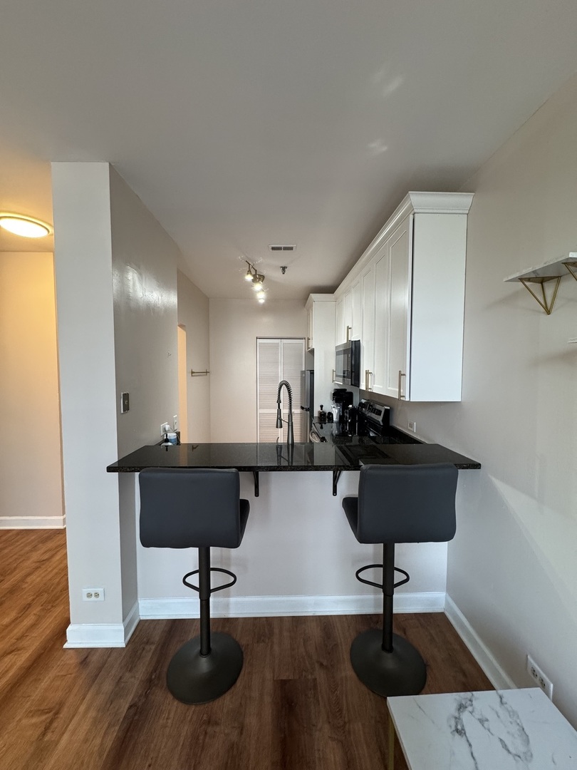 780 S Federal Street #606, Chicago, IL 60605