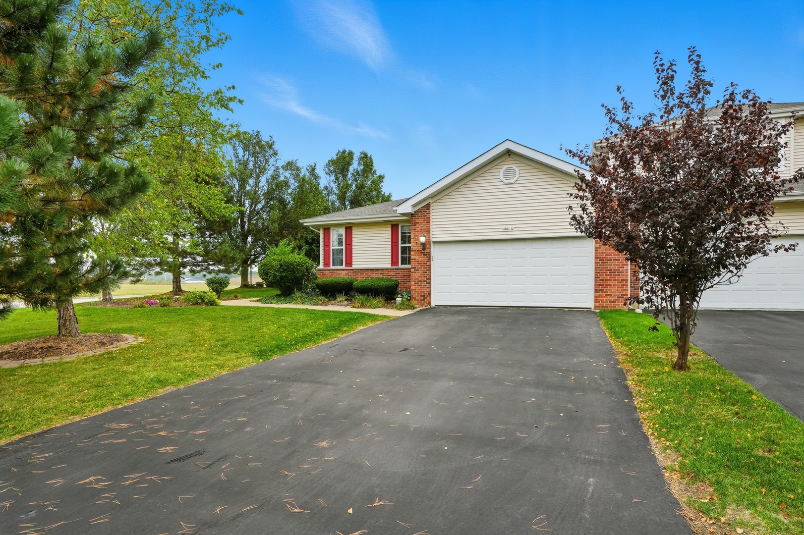 5601 W Sutton Place #A, Monee, IL 60449